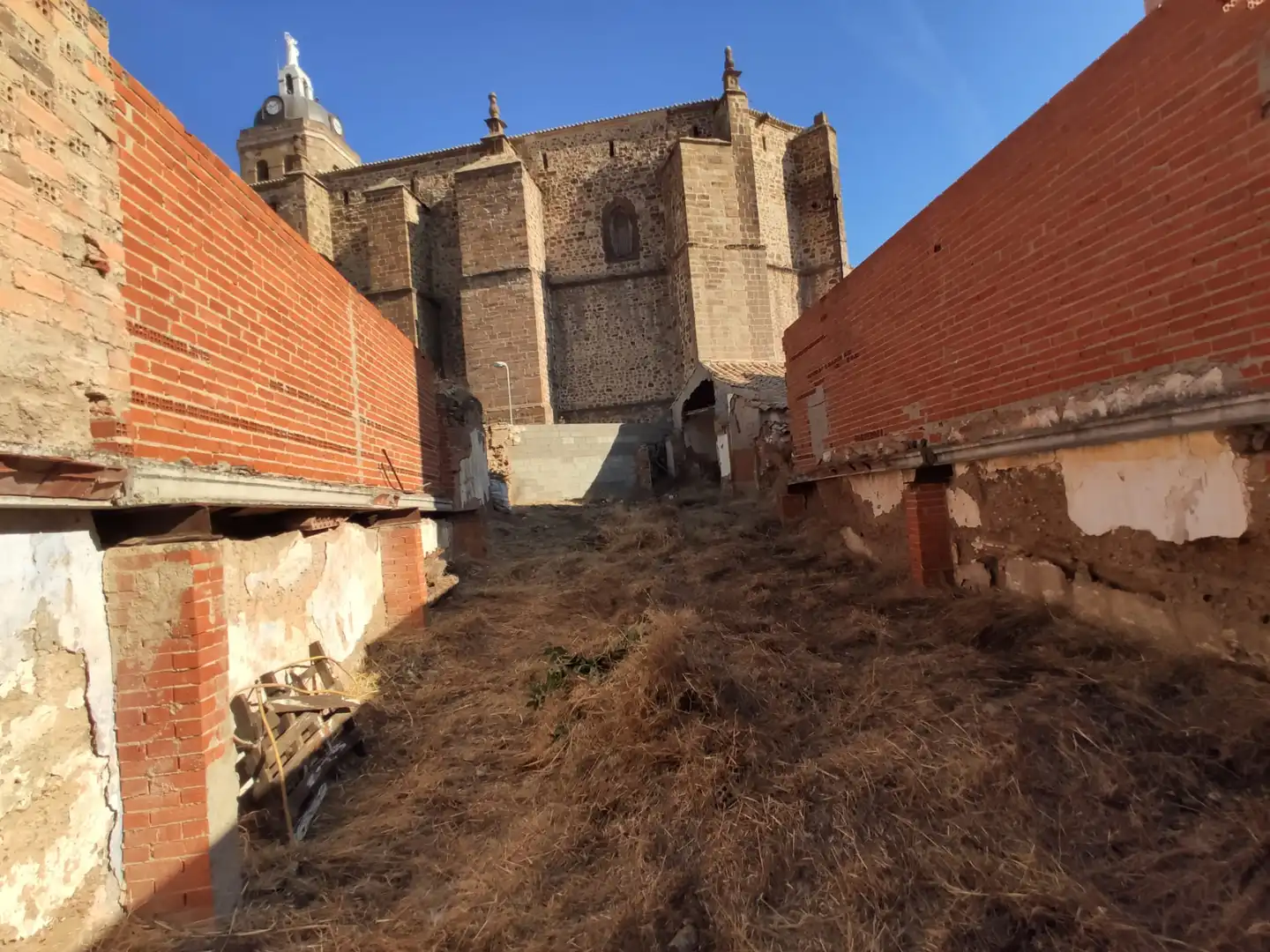 Außenansicht von Residential zum Verkauf in Puertollano