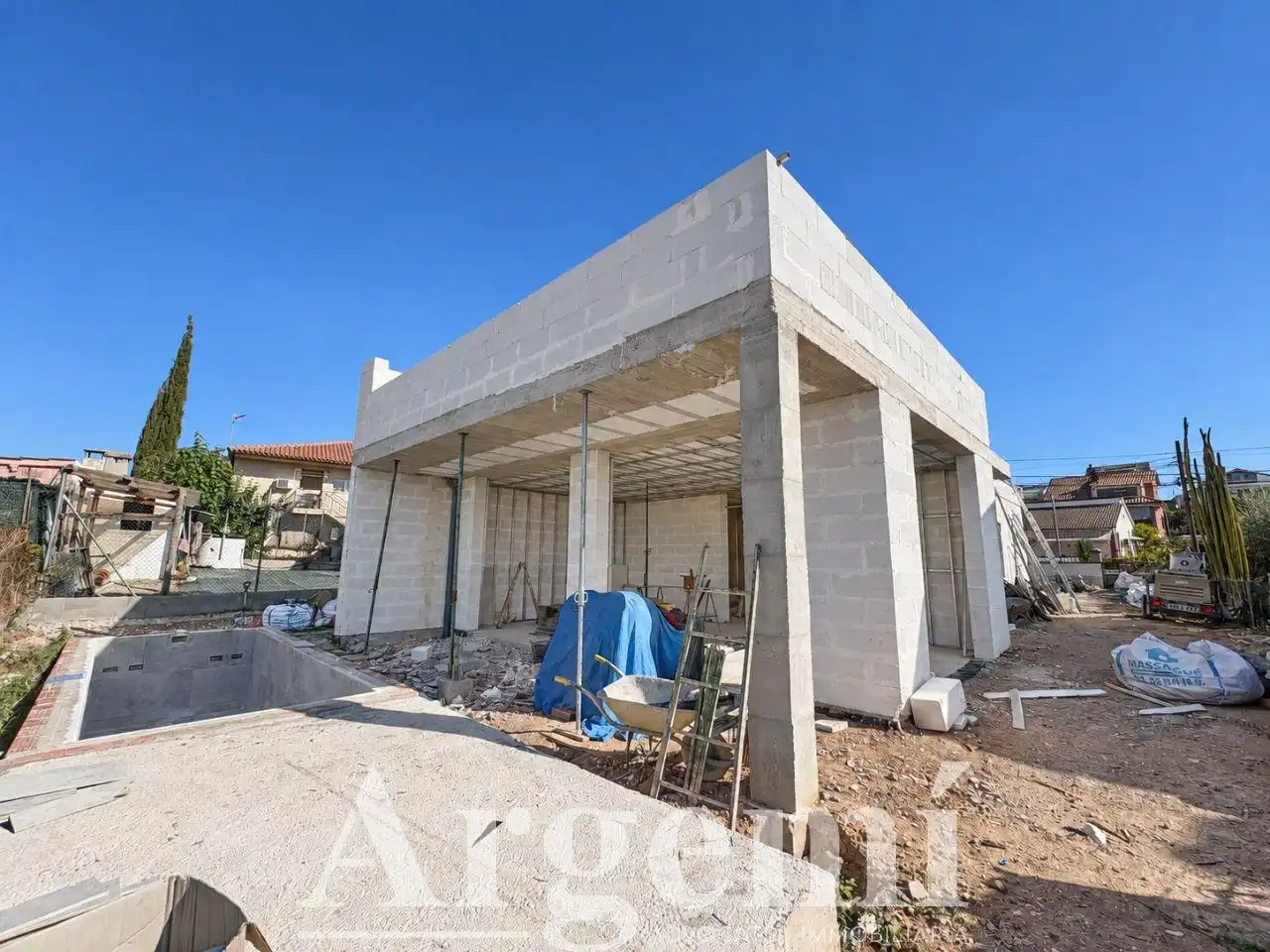 Casa amb piscina en venda a Lliçà d'Amunt