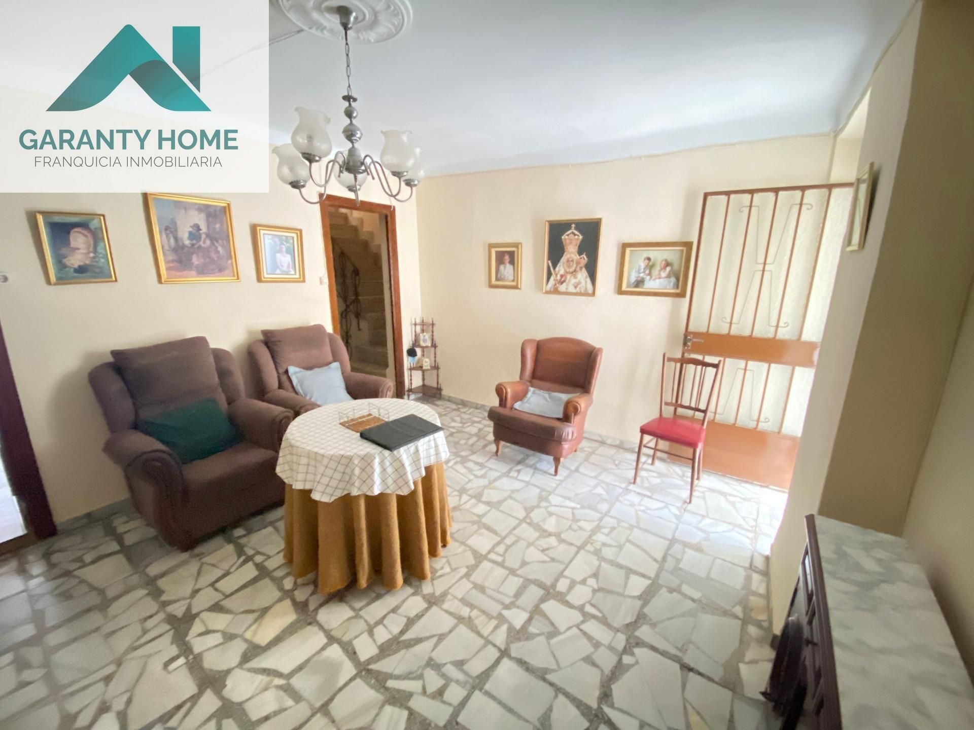 Sala de estar de Casa o chalet en venta en Torredelcampo con Terraza, Trastero y Balcón