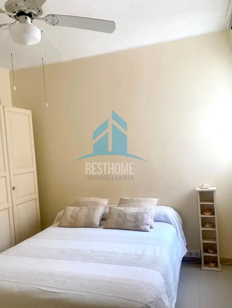 Habitación de Apartamento de alquiler en Cullera con Aire acondicionado, Calefacción y Terraza