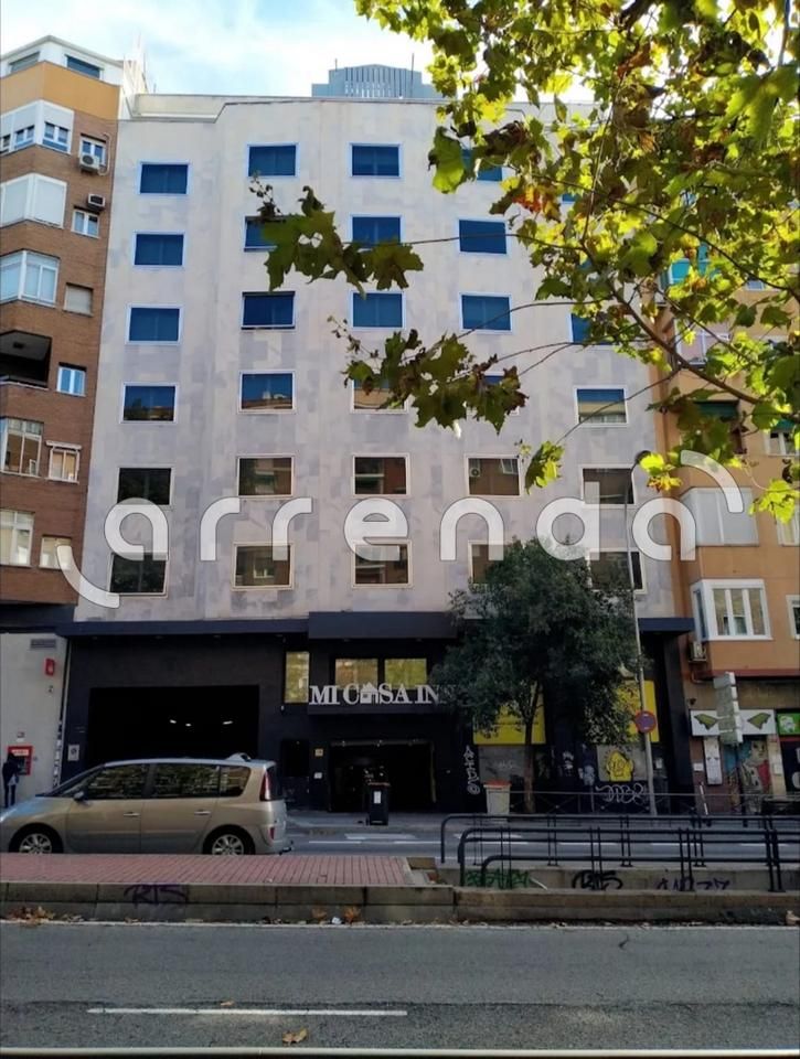 Garage for sale in De Santa María De La Cabeza, Acacias
