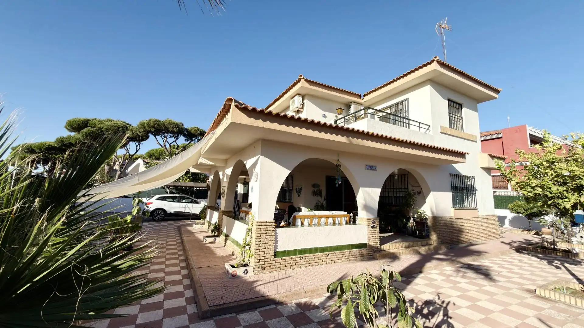 Chalet con jardín en venta en Urbasur, imagen 2