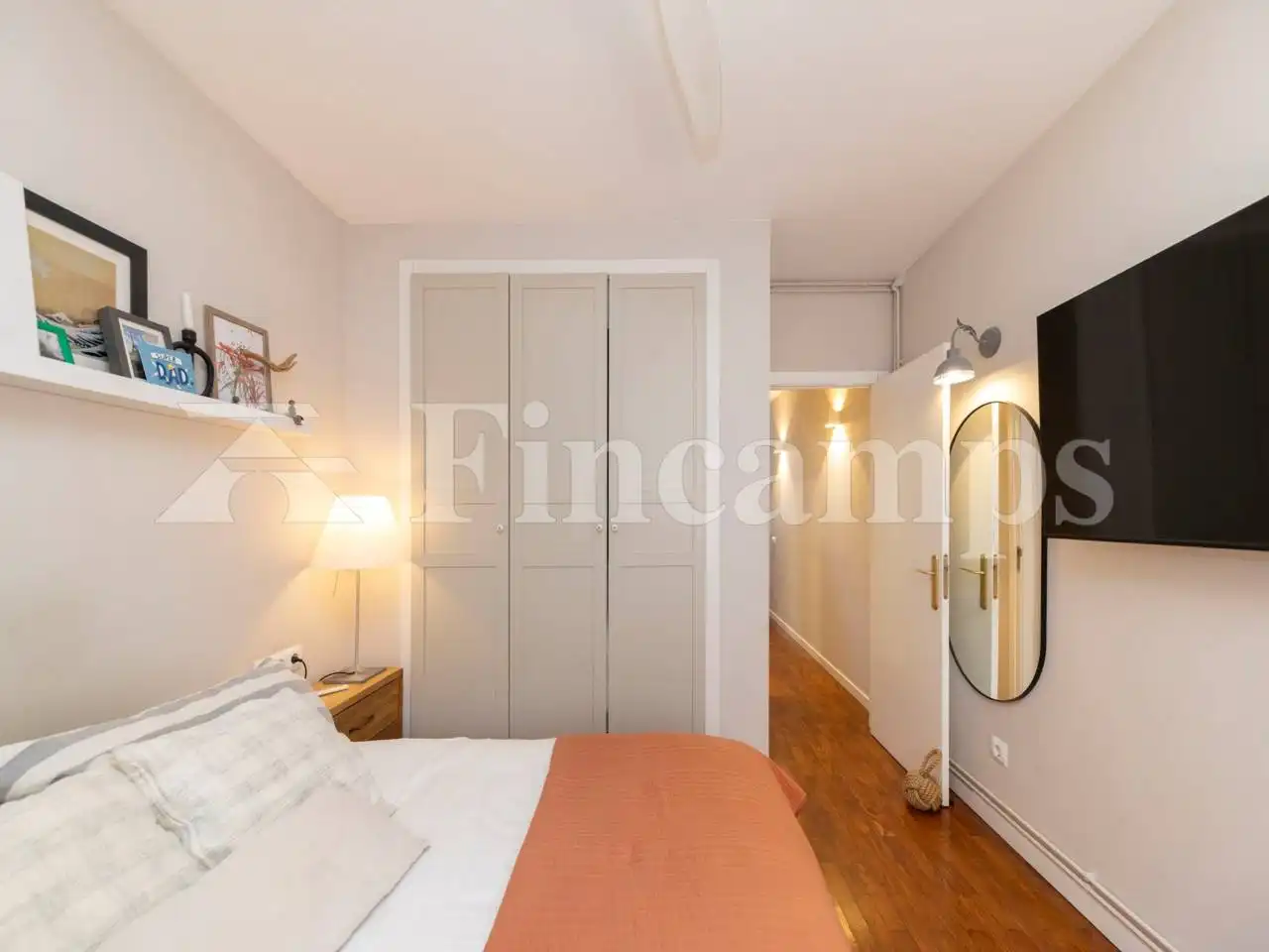 Dormitori de Casa o xalet en venda en Sabadell amb Calefacció, Parquet i Terrassa