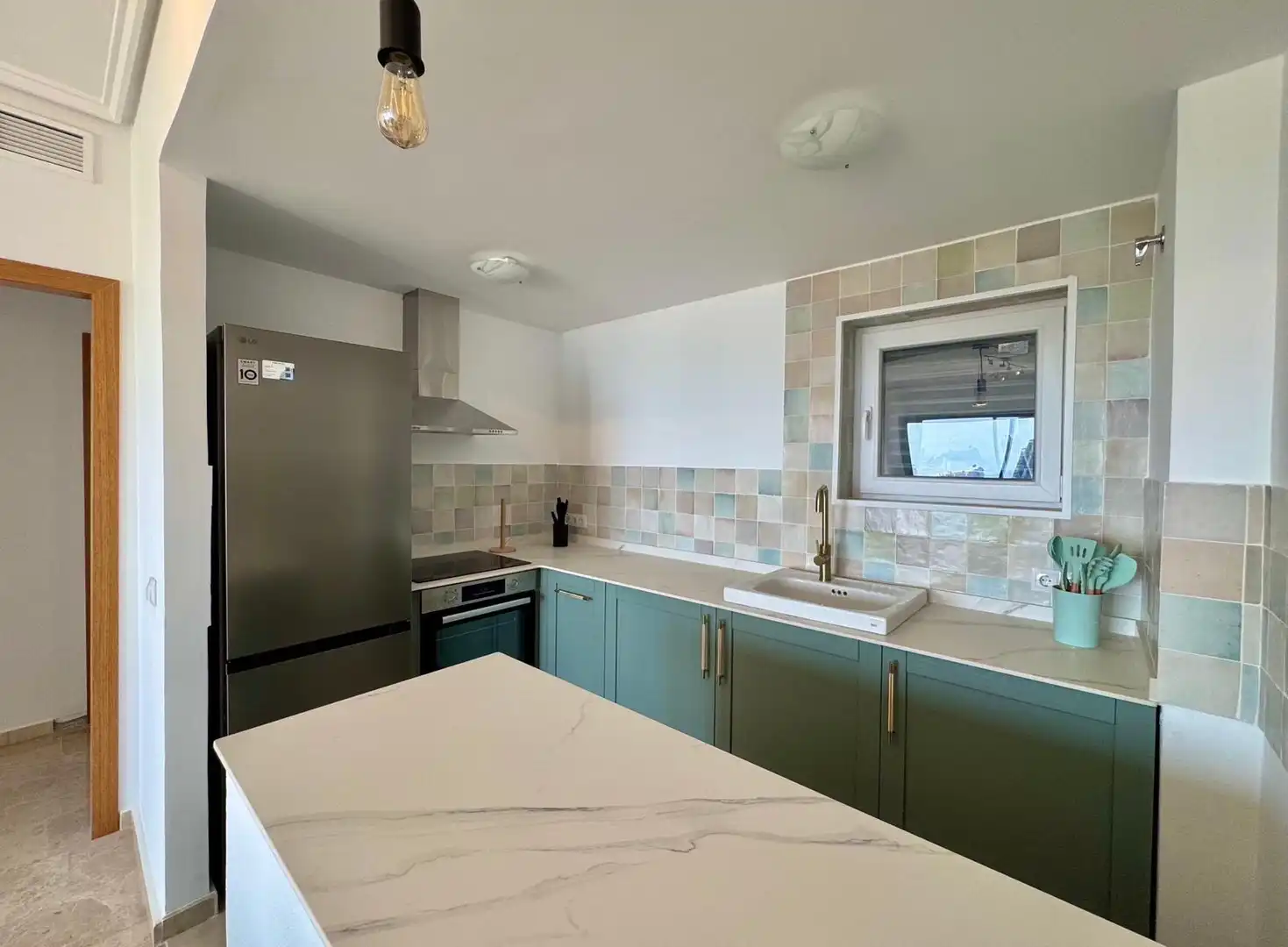 Kitchen of Apartments for sale in Benidorm  with Terrace, Storage room and Furnished