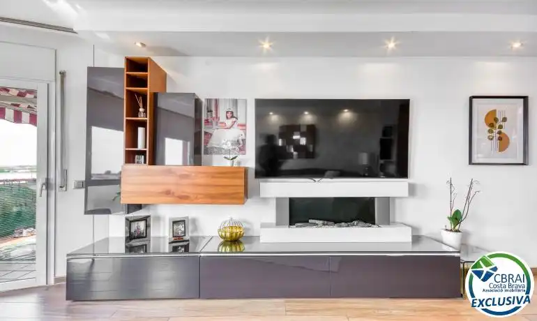 Sala de estar de Apartamento en venta en Figueres con Amueblado