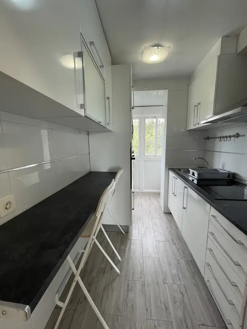 Room in Calle Alcocer, 37, Los Ángeles