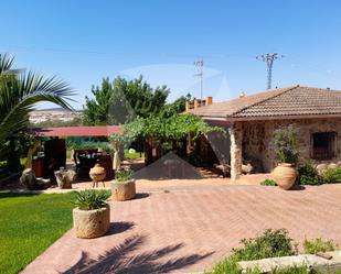 Jardí de Casa o xalet en venda en Cáceres Capital amb Terrassa i Moblat