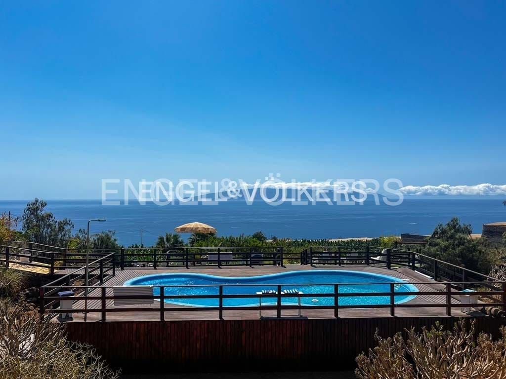 Swimming pool of House or chalet for sale in Guía de Isora  with Terrace, Swimming Pool and Furnished
