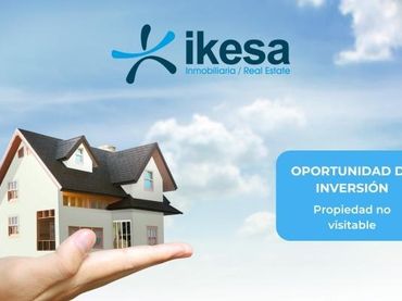 Adossat amb piscina en venda a El Rinconcillo