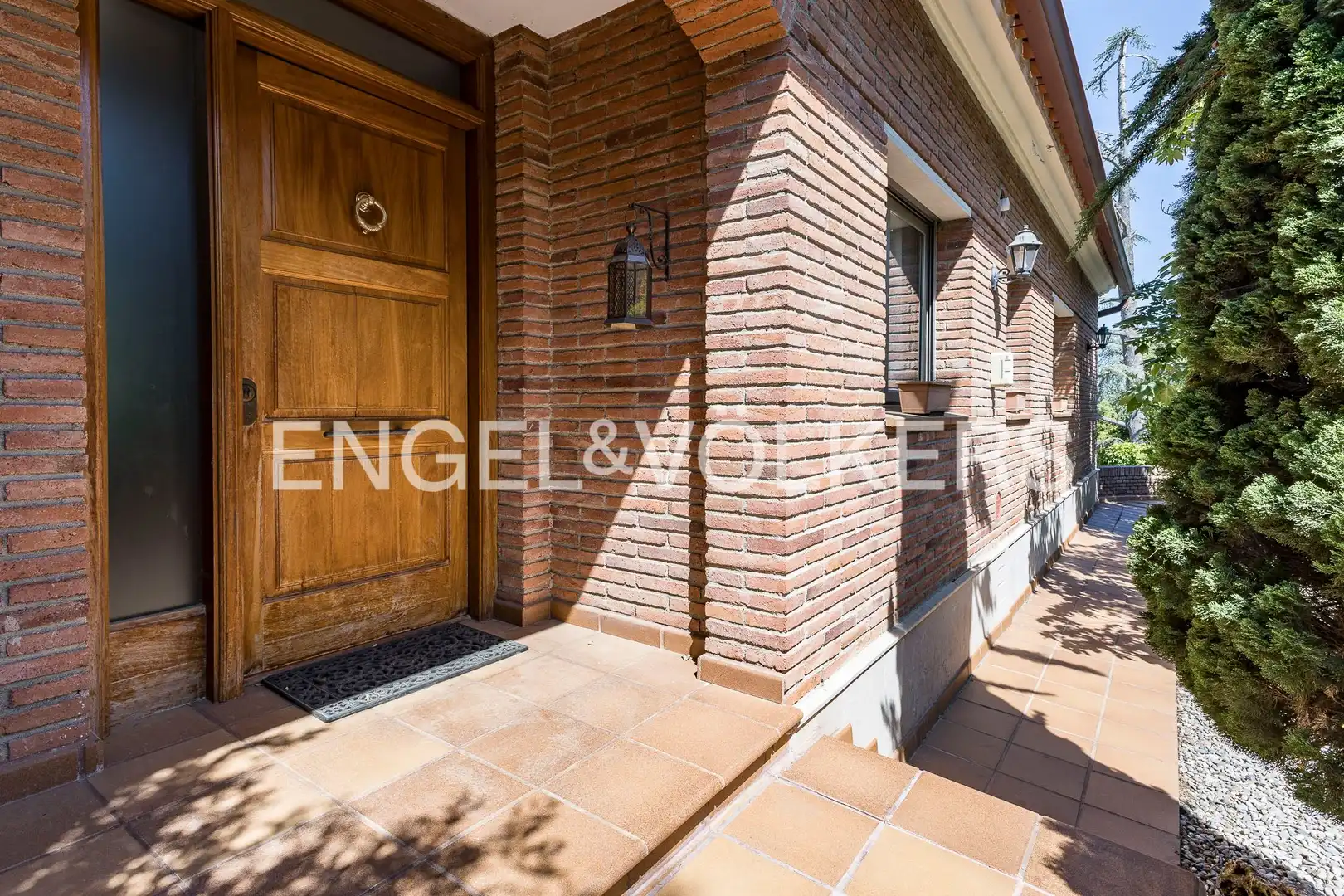 Vista exterior de Casa o xalet en venda en Argentona amb Aire condicionat, Calefacció i Jardí privat