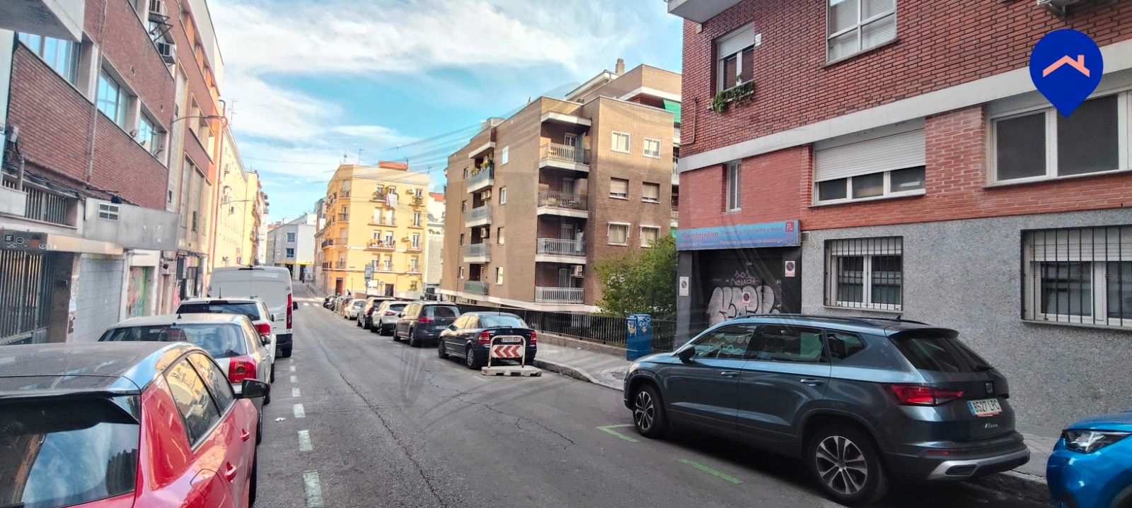 Vista exterior de Local en venda en  Madrid Capital amb Aire condicionat, Calefacció i Parquet
