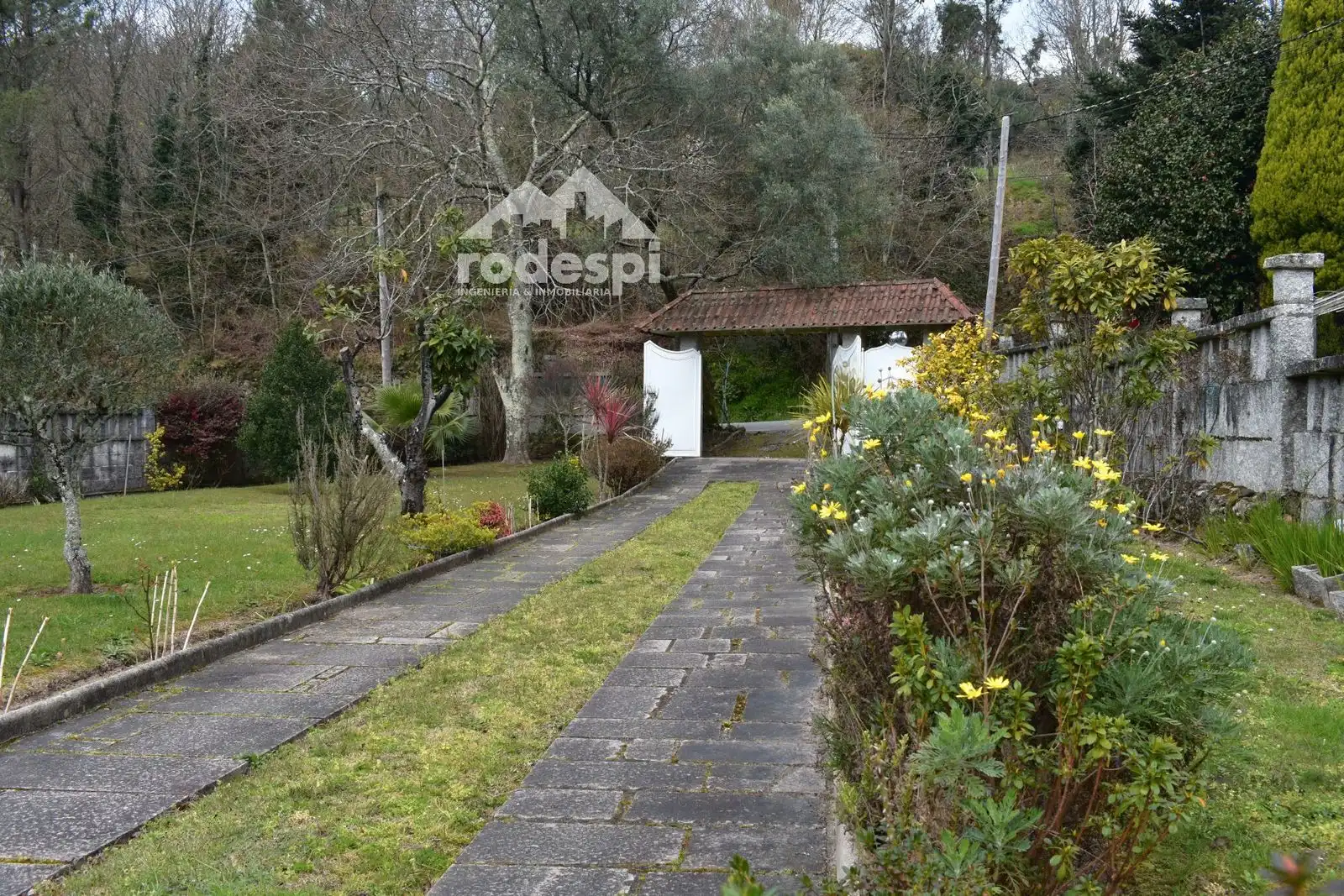 Garden of Houses for sale in Crecente  with Heating, Terrace and Storage room