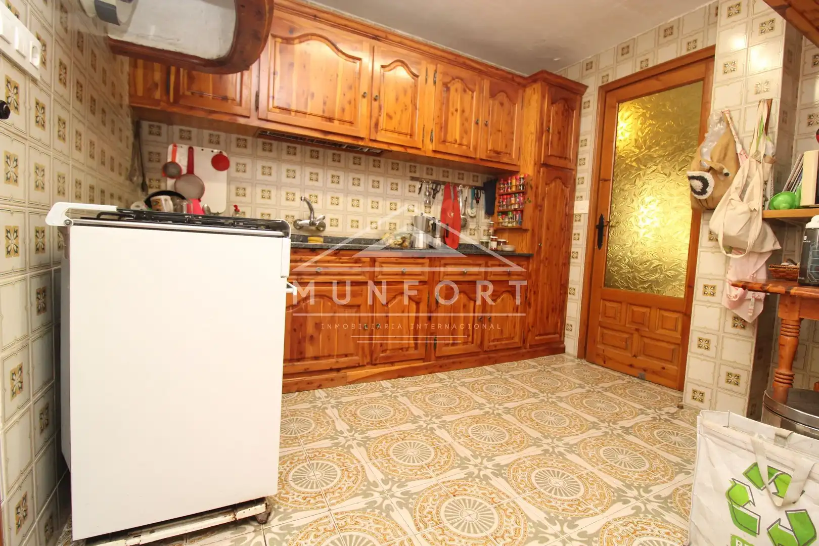 Cuina de Casa o xalet en venda en Pilar de la Horadada amb Jardí privat, Terrassa i Traster
