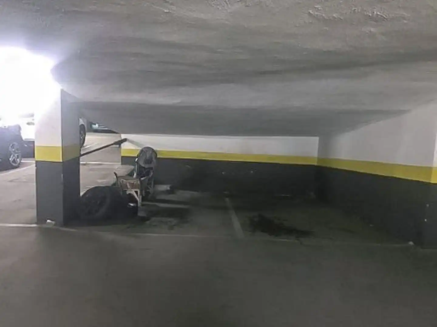 Garage for rent in ALVAREZ DE BAENA, Ríos Rosas - Nuevos Ministerios