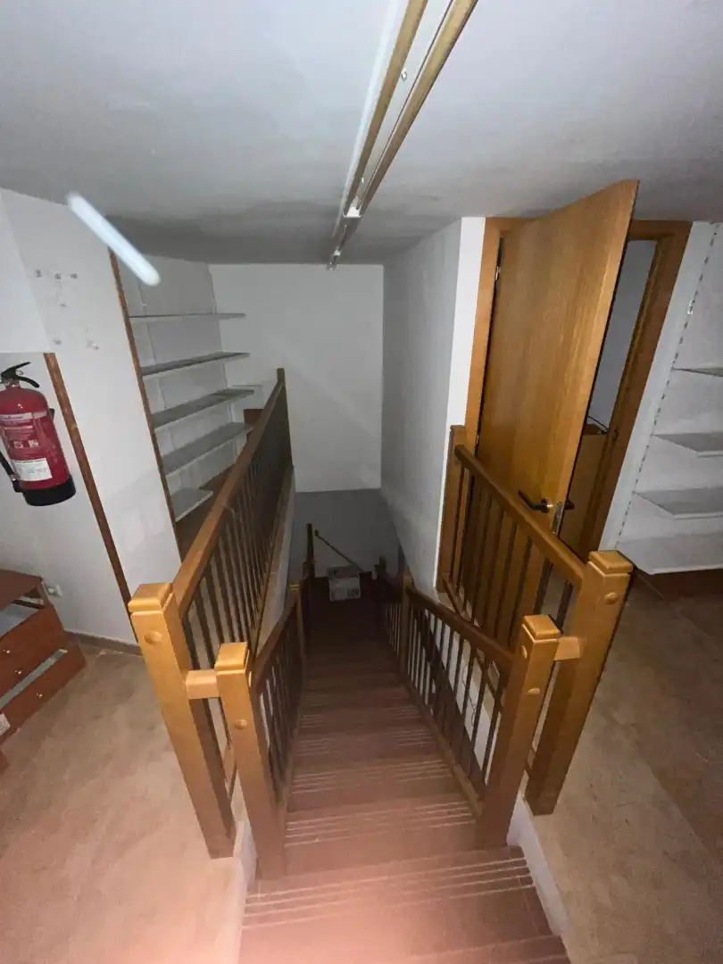 Gewerbefläche zum Verkauf in Carrer de Santa Madrona 13, imagen 2