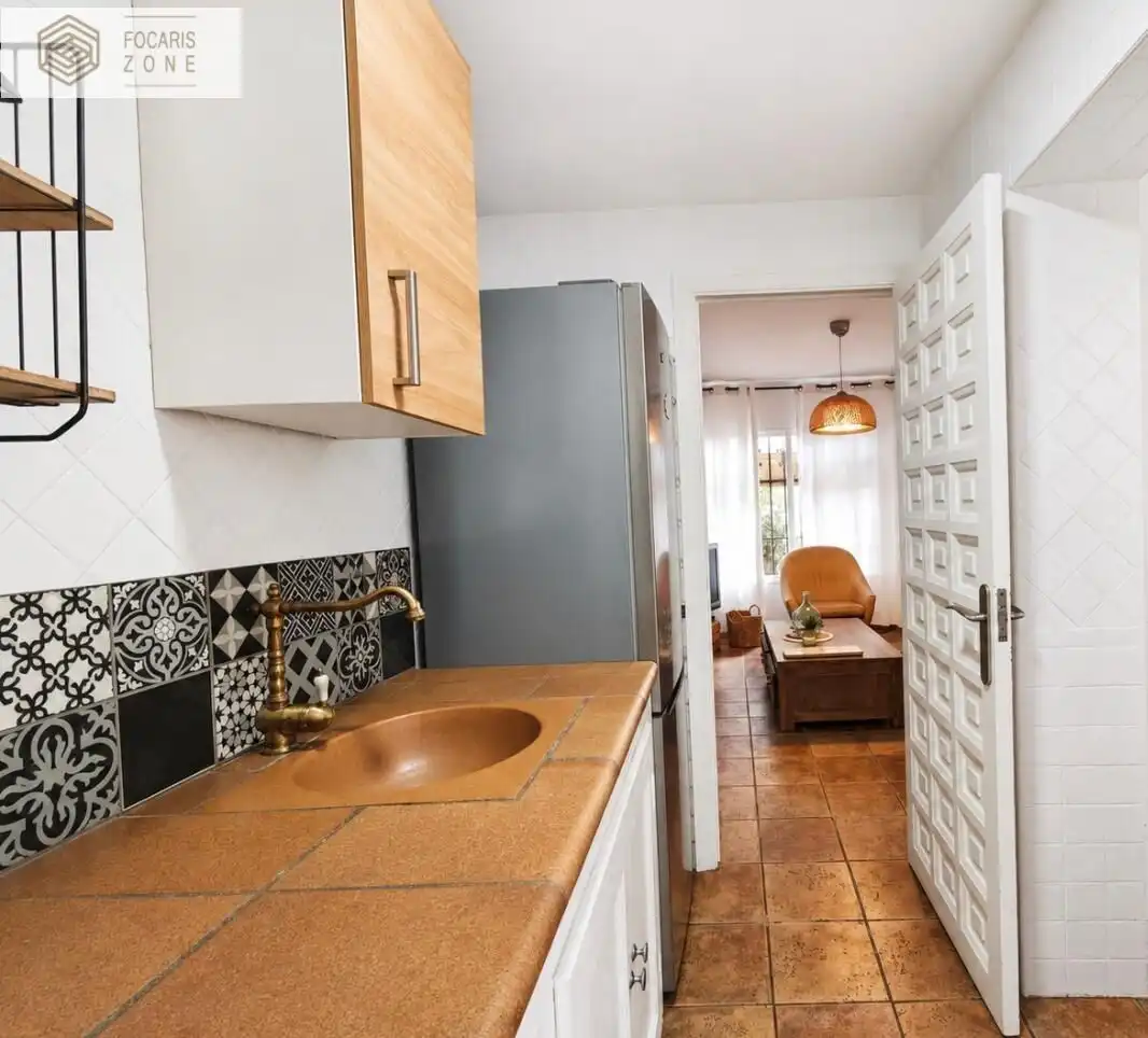 Kitchen of Ground floor for sale in Estepona  with Private garden, Terrace and Community pool