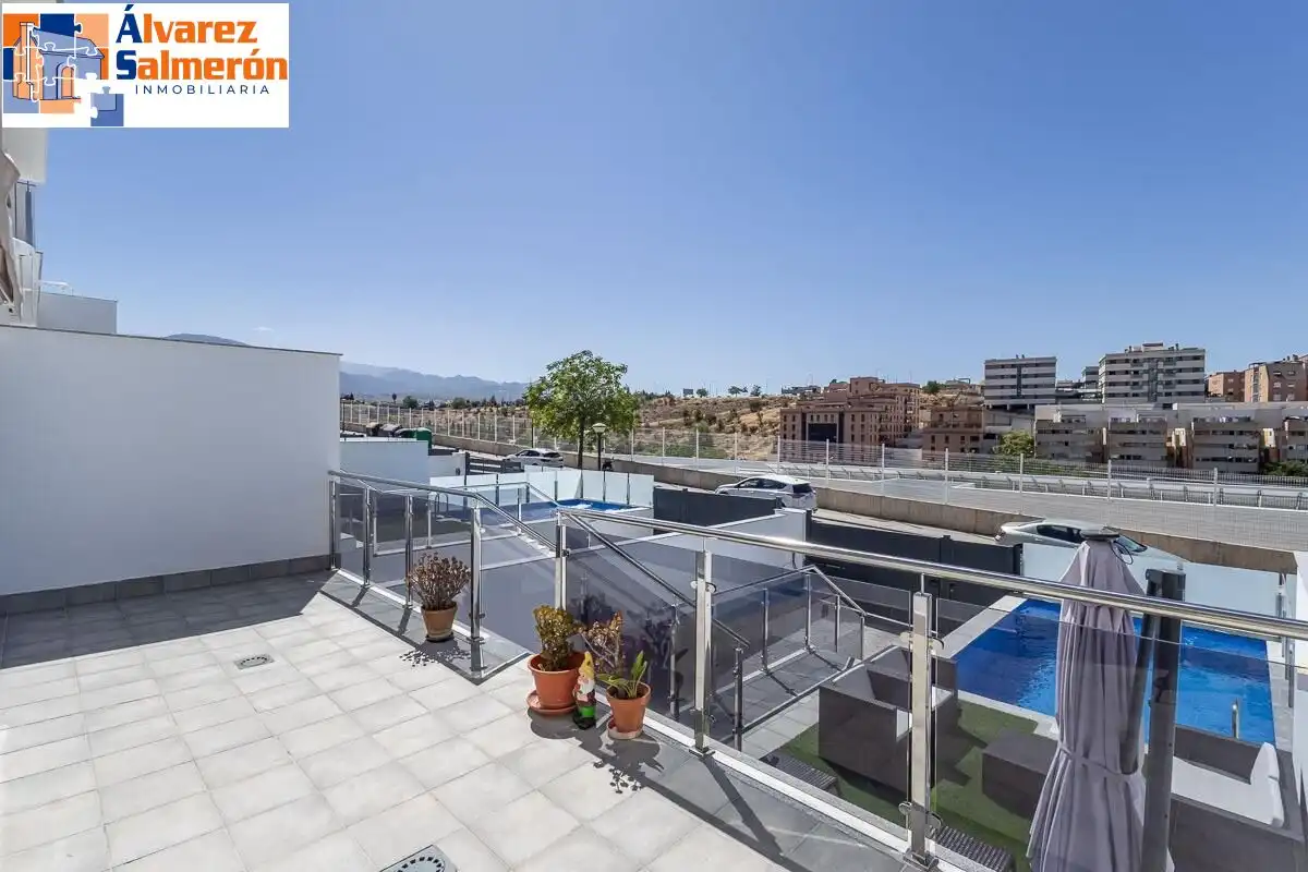 Chalet con terraza en venta en Calle Chimborazo, imagen 8