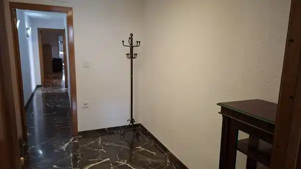 Wohnung zum Verkauf in Granada mit Heizung, Möbliert und Balkon