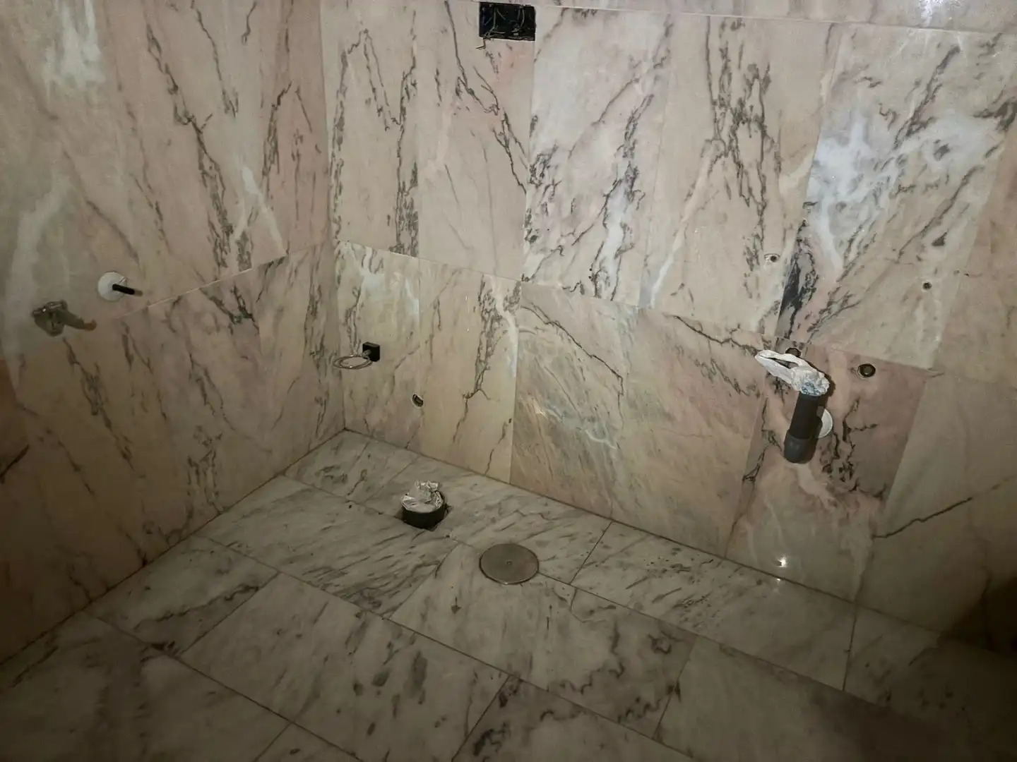 Bathroom of Flat for sale in Villarrobledo  with Heating, Storage room and Furnished
