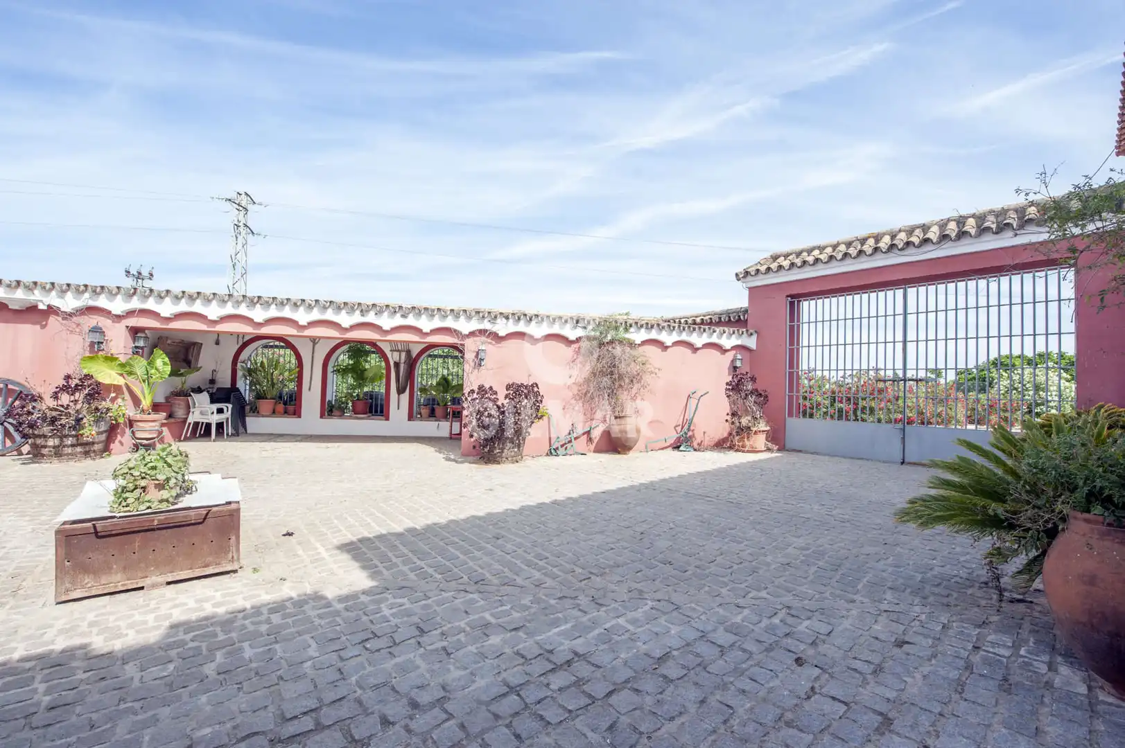 Exterior view of Houses for sale in Alcalá de Guadaira  with Heating, Swimming Pool and Furnished
