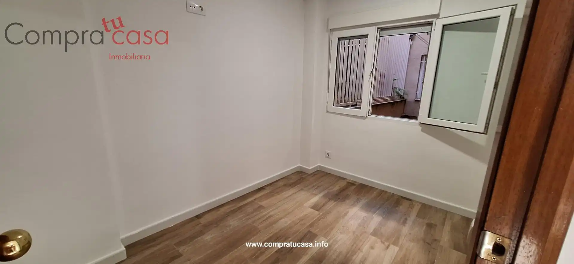 Dormitori de Pis de lloguer en Segovia amb Calefacció, Terrassa i Moblat
