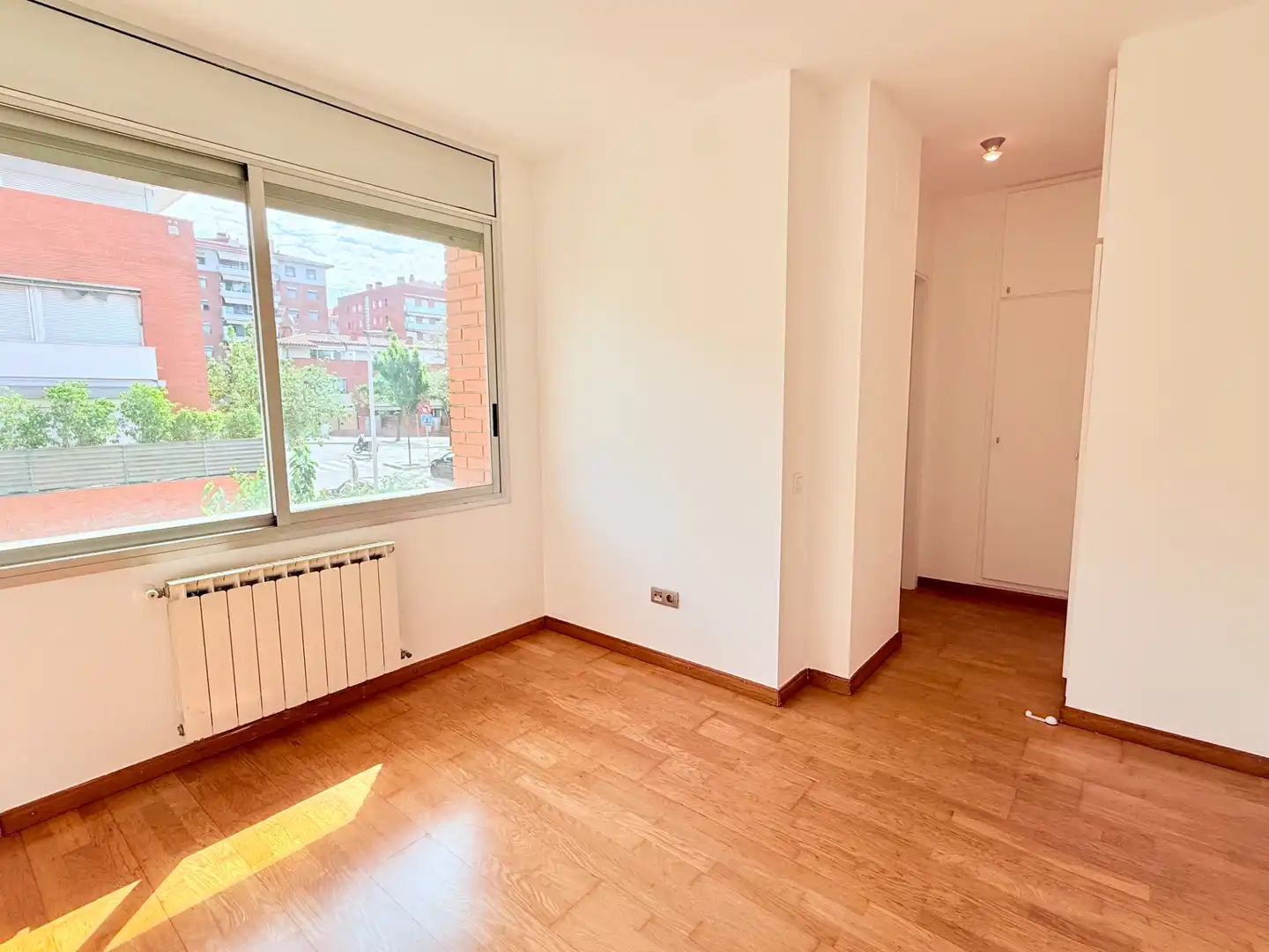 Habitación de Casa adosada de alquiler en Sant Feliu de Llobregat con Aire acondicionado, Calefacción y Jardín privado