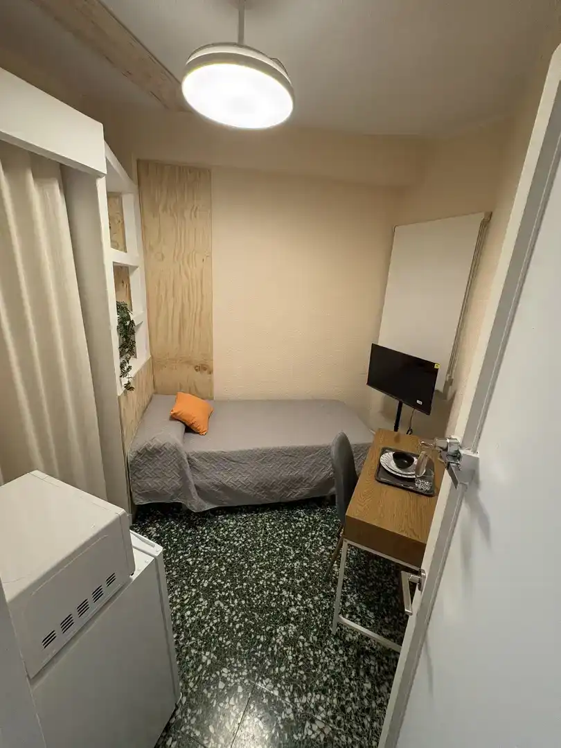 Habitación de Piso para compartir en Alzira con Aire acondicionado y Amueblado