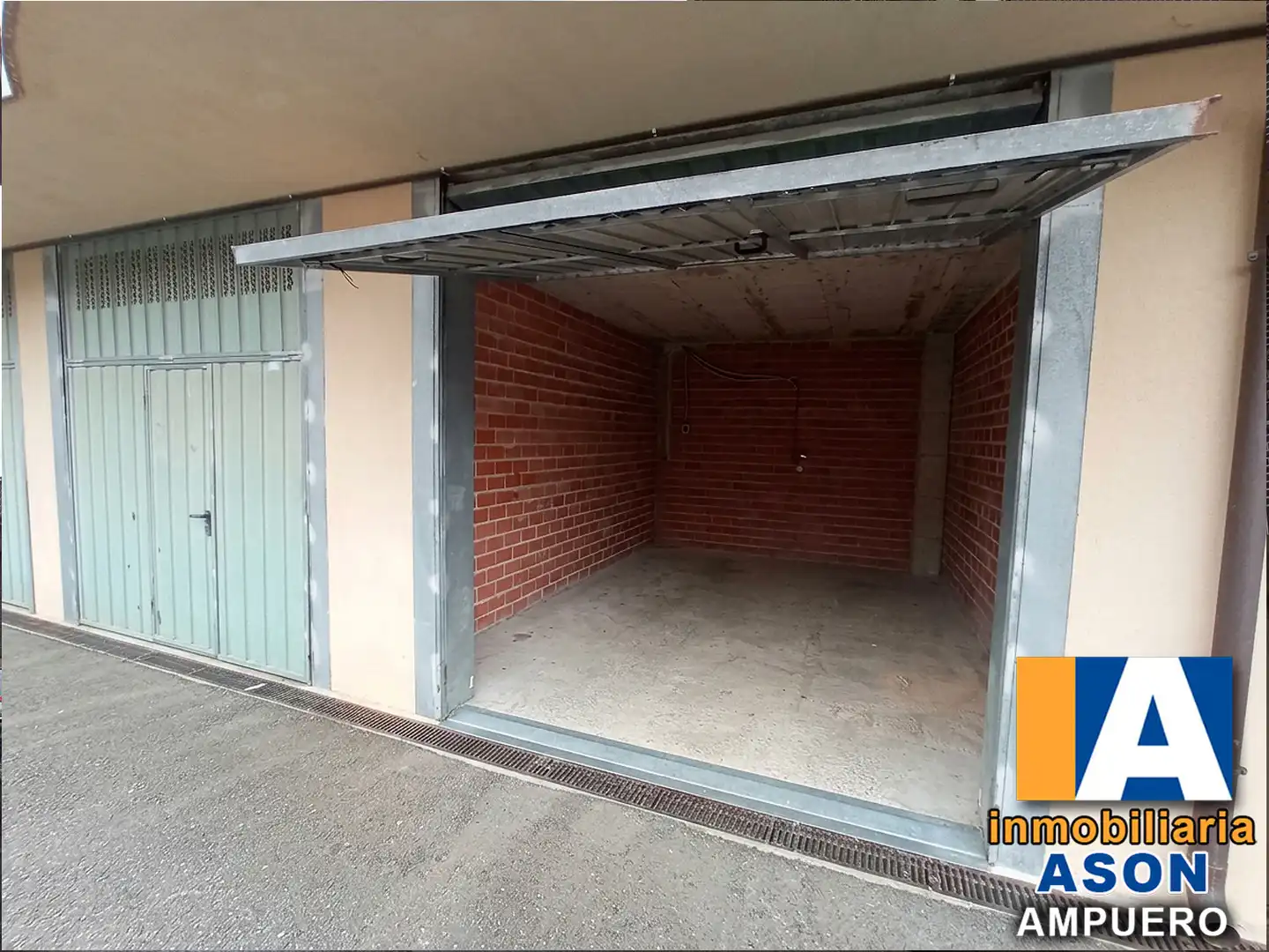 Gewerbefläche zum Verkauf in Calle la Mies