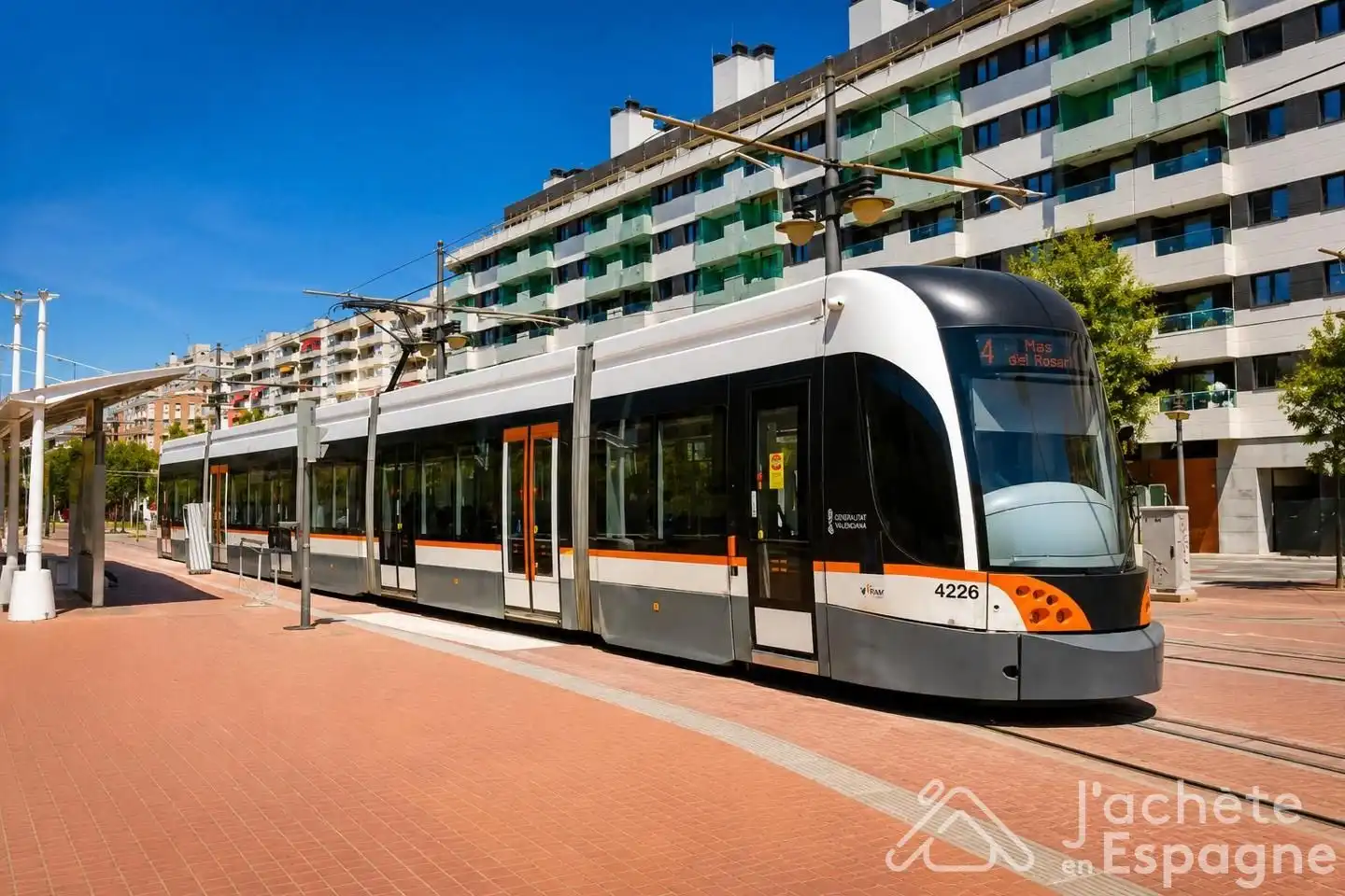 Exterior view of Ground floor for sale in Valencia  with Air Conditioner and Furnished