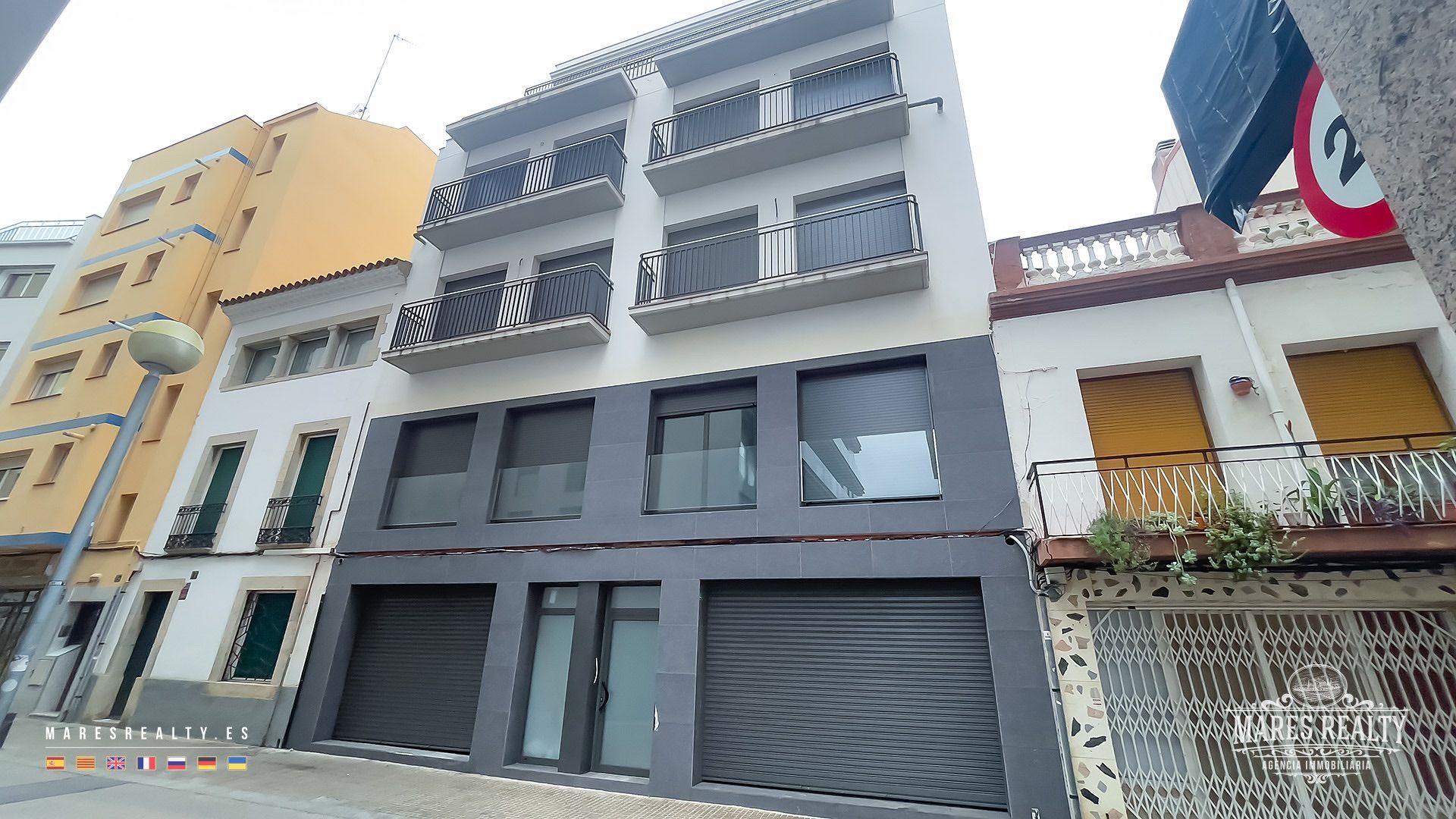 Vista exterior de Edificio en venta en Lloret de Mar