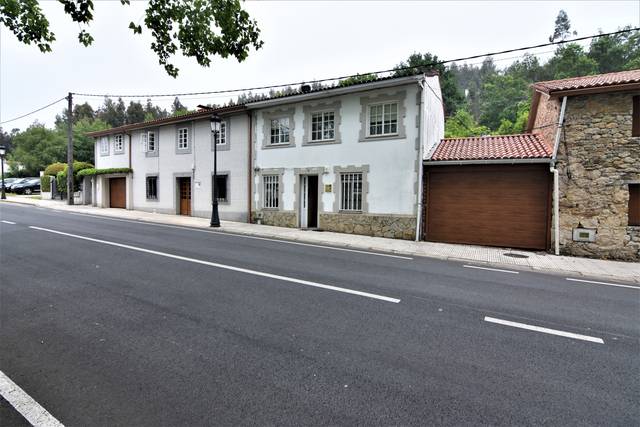 Casa-chalet en Venta en N/A en Vilasantar