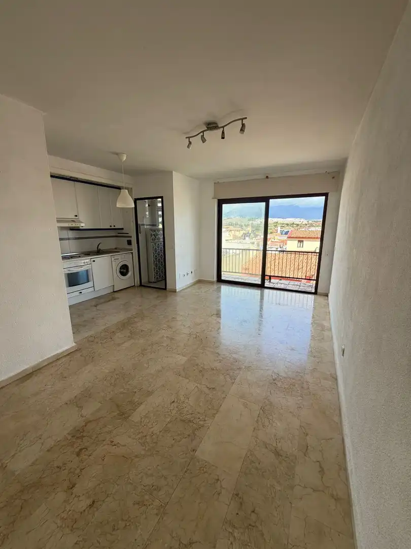 Habitatge amb terrassa en venda a San Luis de Sabinillas, imagen 14
