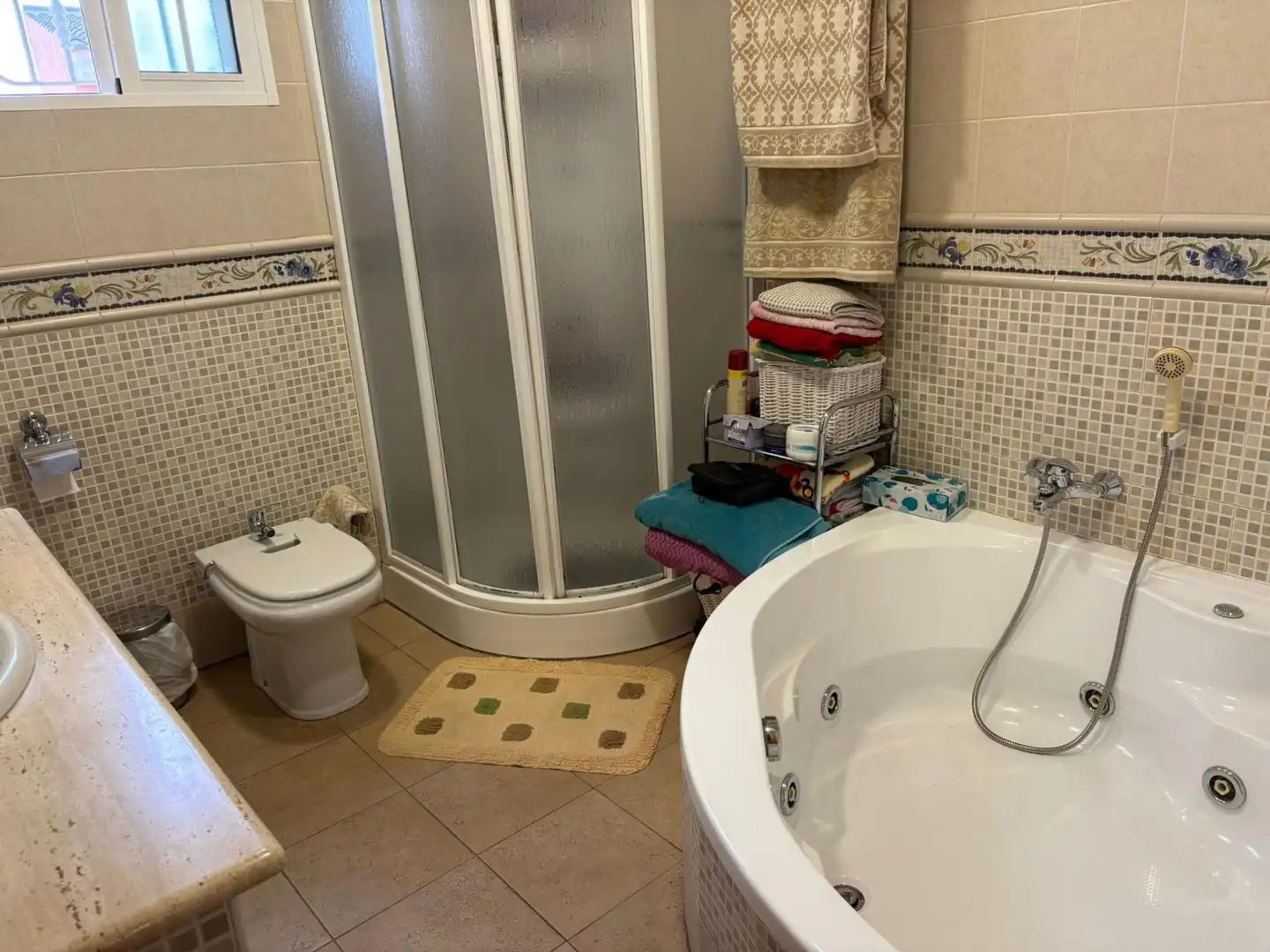Bathroom of Houses for sale in Elche / Elx  with Private garden and Swimming Pool