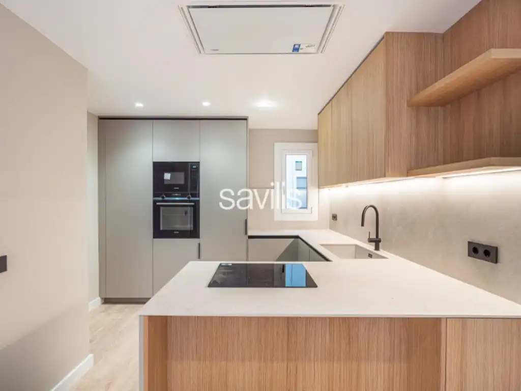 Cocina de Apartamento en venta en Barcelona