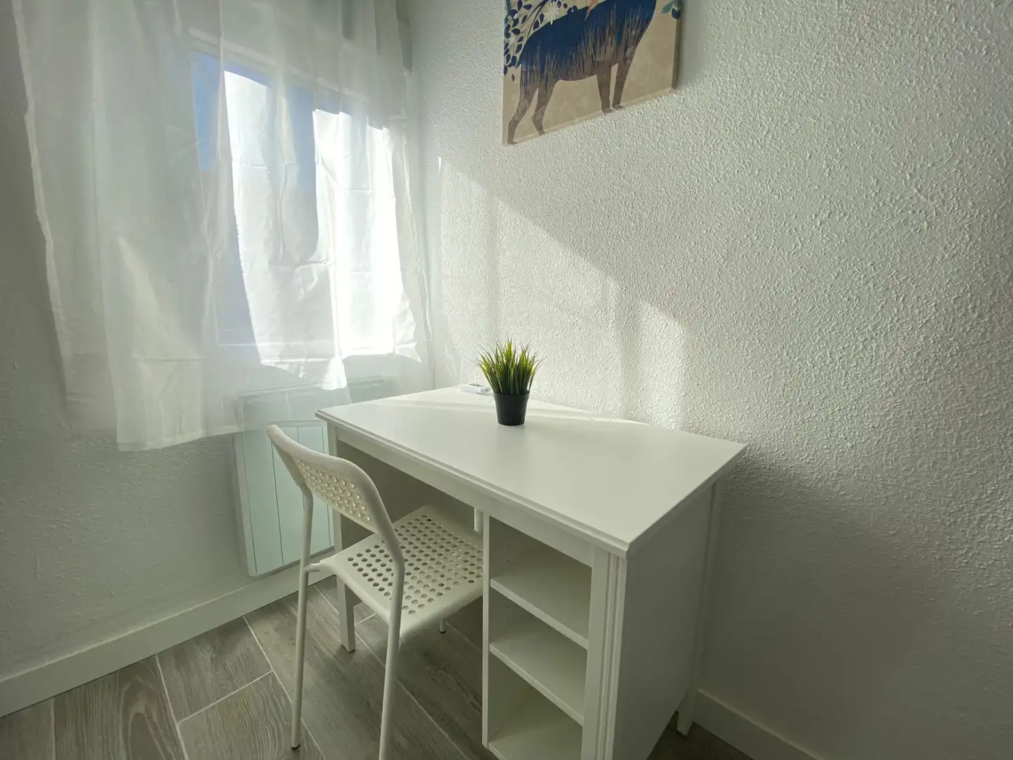 Habitación de Piso de alquiler en Madrid con Calefacción, Amueblado y Horno