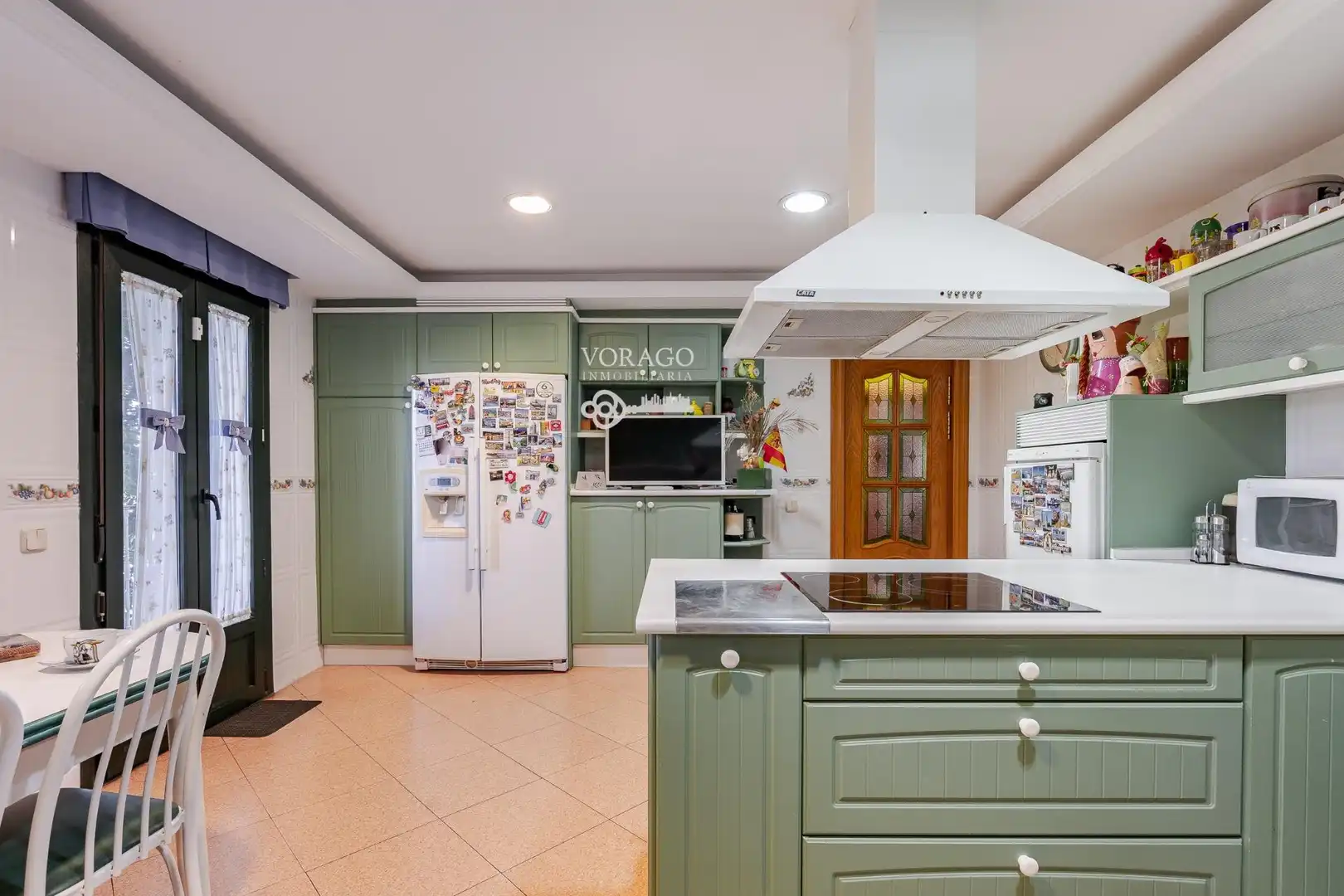 Cocina de Casa o chalet en venta en Villanueva de la Torre con Calefacción, Jardín privado y Terraza