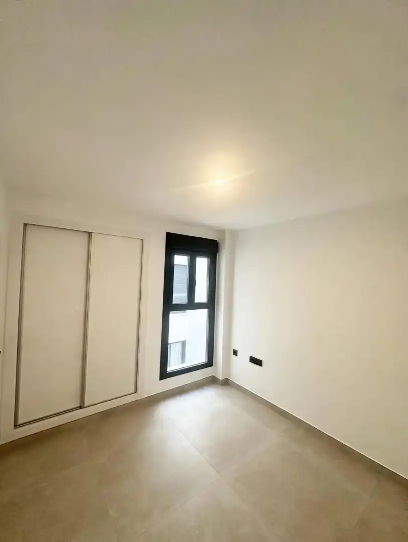 Piso con ascensor en venta en Avenida Condes de San Isidro 14, imagen 9
