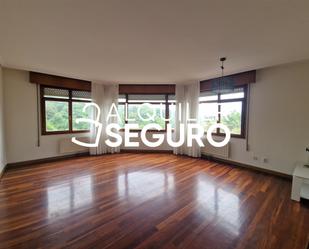 Living room of Flat to rent in Getxo   with Heating and Storage room