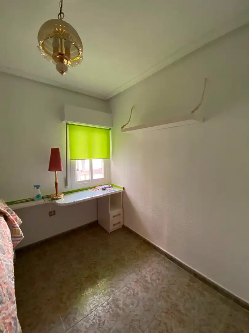 Habitación de Piso de alquiler en Plasencia con Amueblado y Balcón