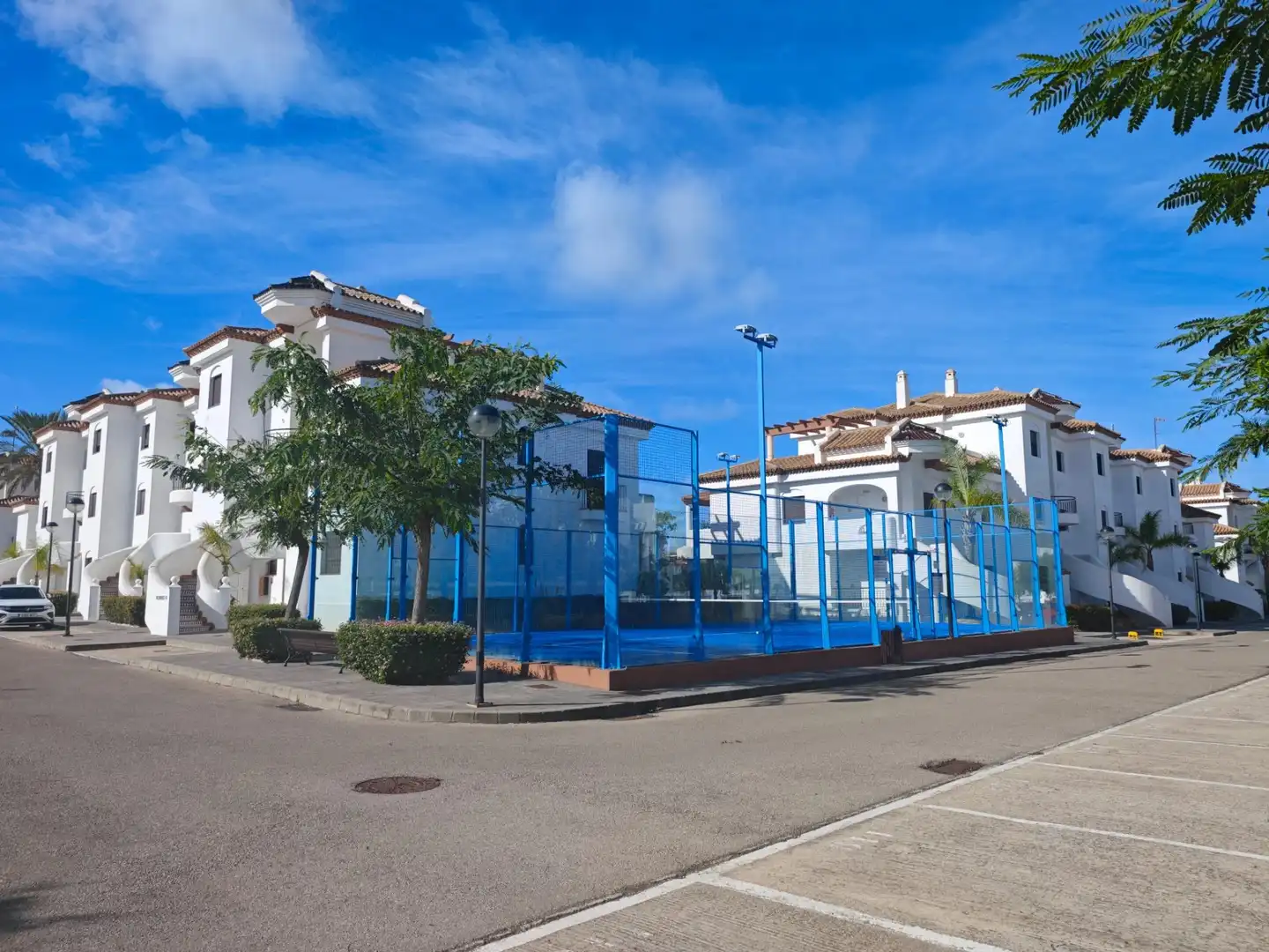 Vista exterior de Apartamento en venta en Chiclana de la Frontera con Jardín privado, Terraza y Amueblado