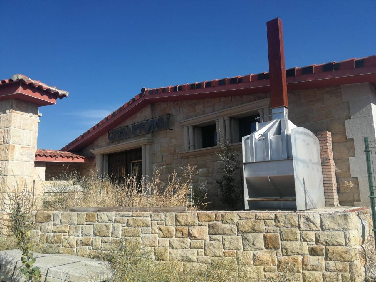 Exterior view of Country house for sale in Puebla de Azaba  with Private garden, Terrace and Swimming Pool