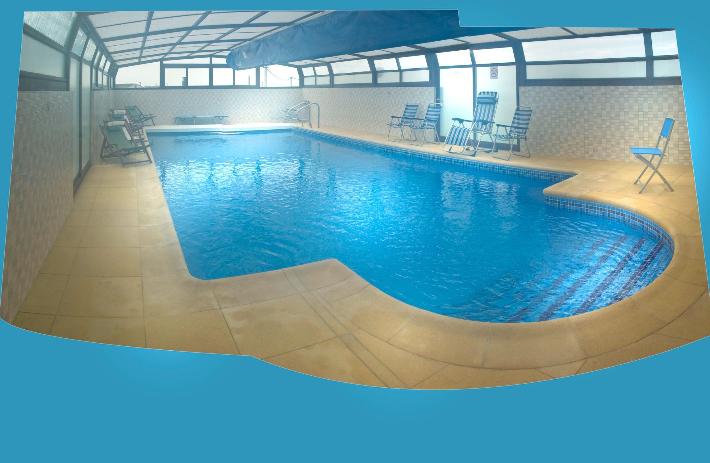 Piscina de Casa o xalet en venda en Foz amb Jardí privat, Terrassa i Piscina