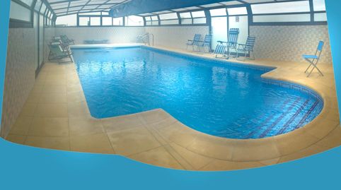 El hotel cuenta con piscina climatizada, diez habitaciones con sus cuartos de baño, spa, sauna, jacuzzy, gimnasio, sala de masajes