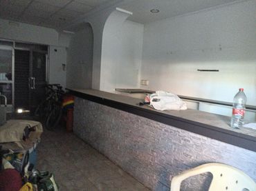 Locale commerciale in vendita a Pla - Carolinas