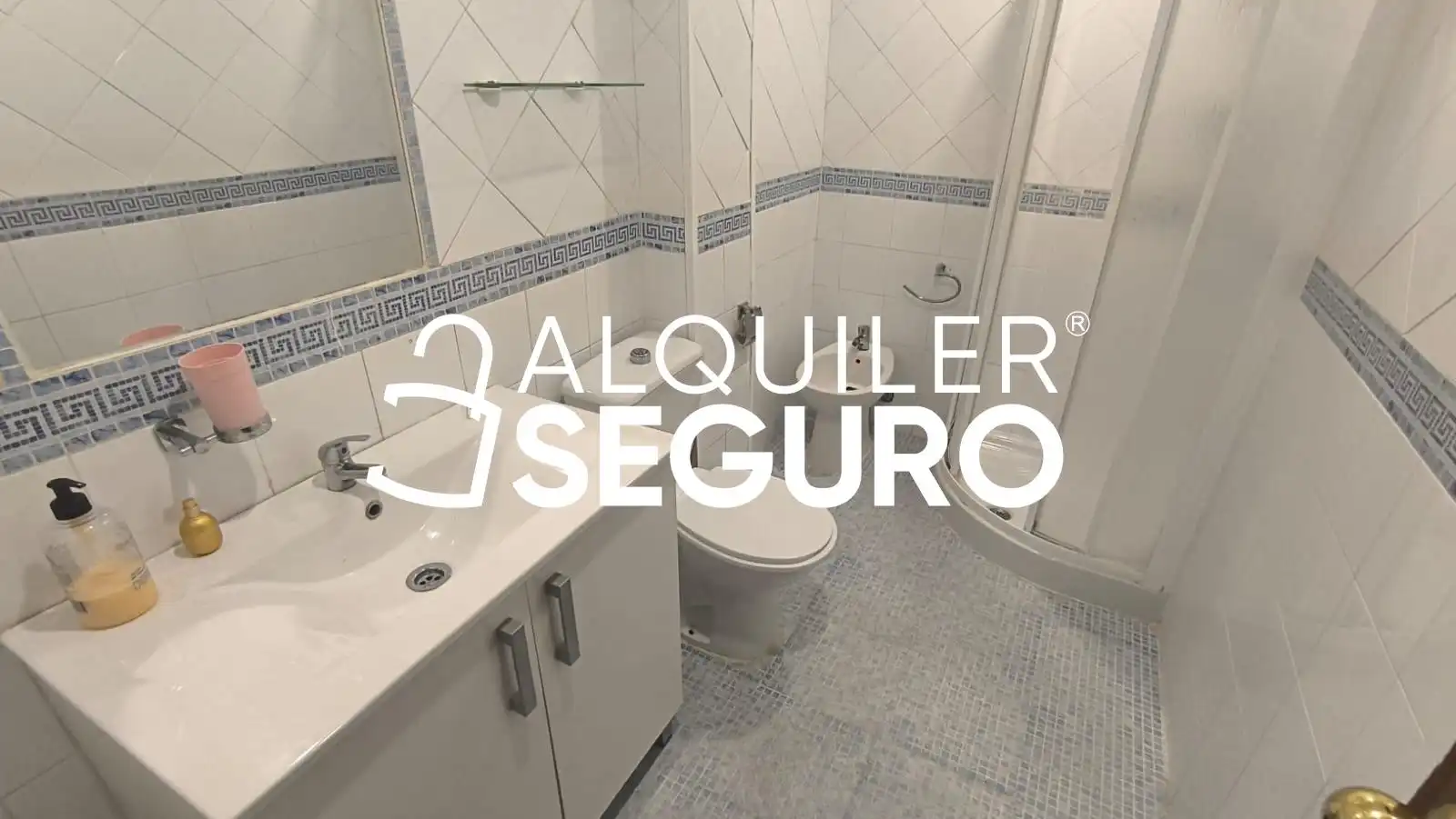 Bany de Pis de lloguer en Sevilla