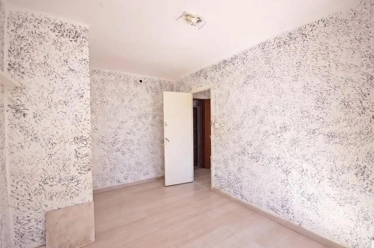 Bedroom of Attic for sale in L'Hospitalet de Llobregat  with Parquet flooring, Terrace and Balcony