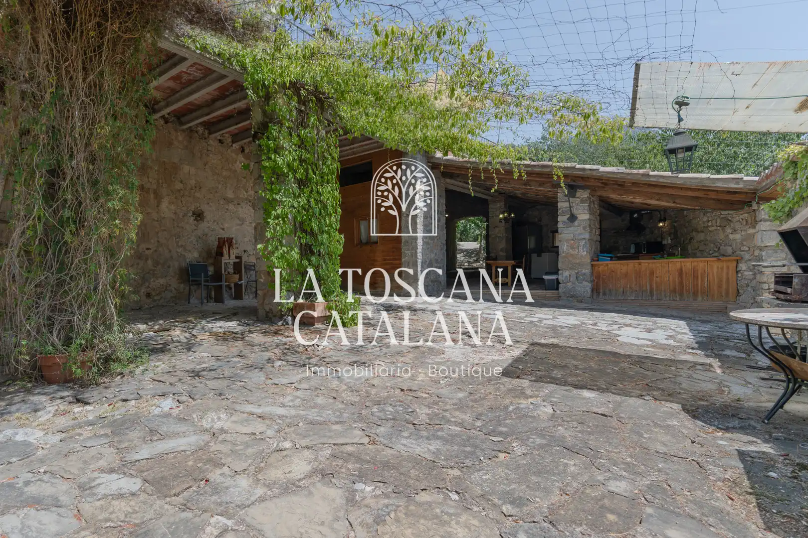 Finca rústica en venta en Sales de Llierca con Aire acondicionado, Calefacción y Jardín privado