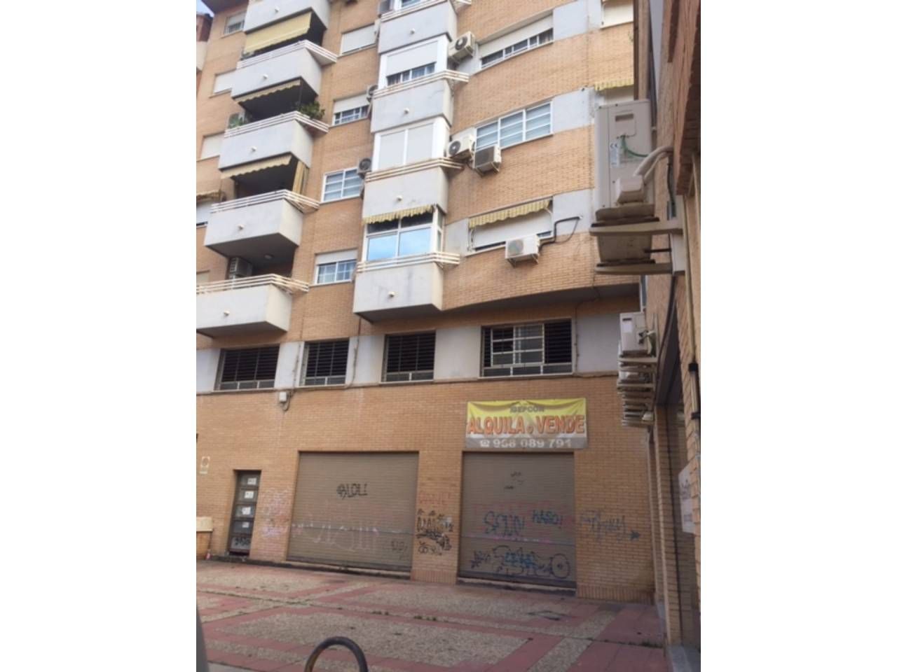 Vista exterior de Local en venta en  Murcia Capital