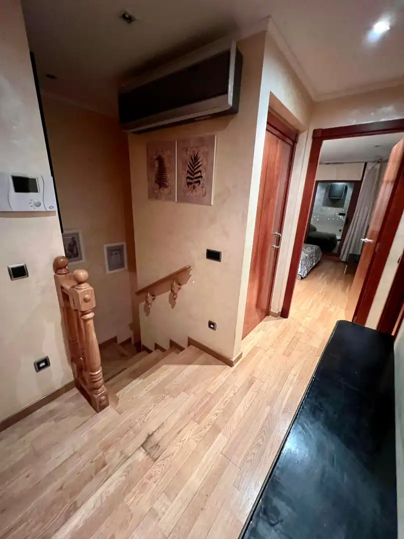 Casa con piscina en venta en Carrer de Joan Coromines i Vigneaux, imagen 24