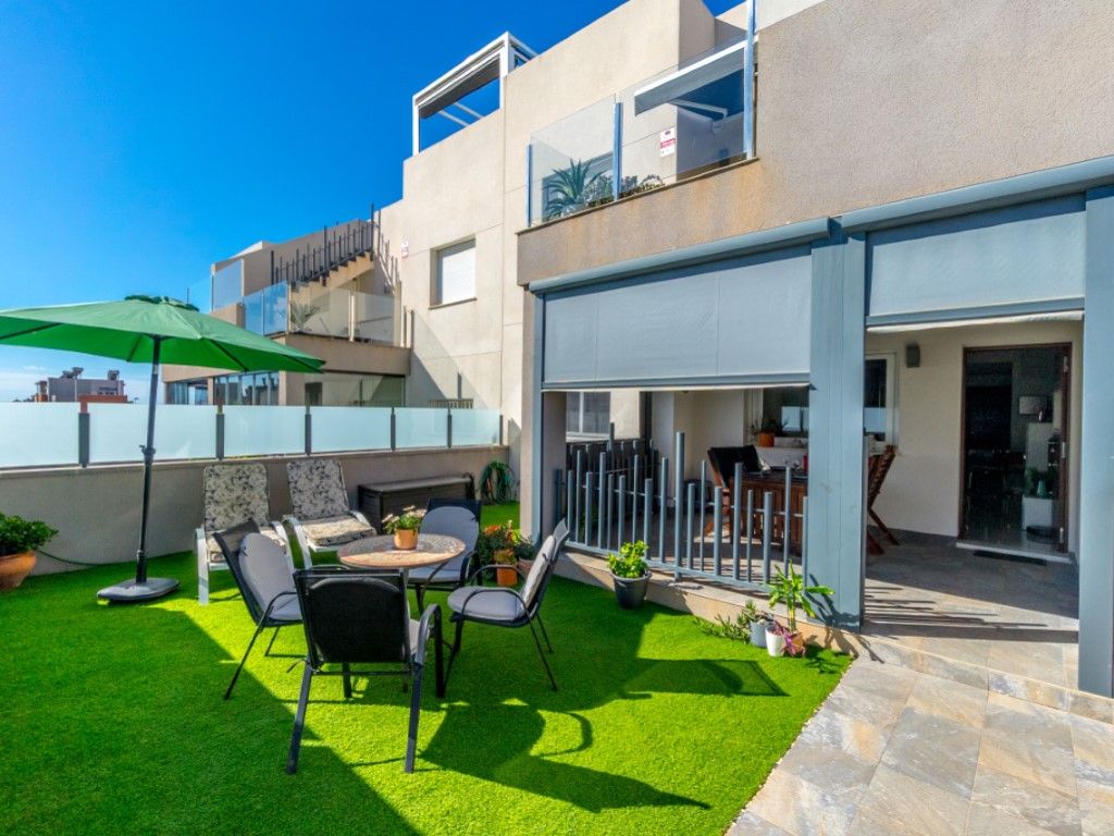 Terrace of Apartment for sale in Torrevieja  with Air Conditioner, Private garden and Terrace
